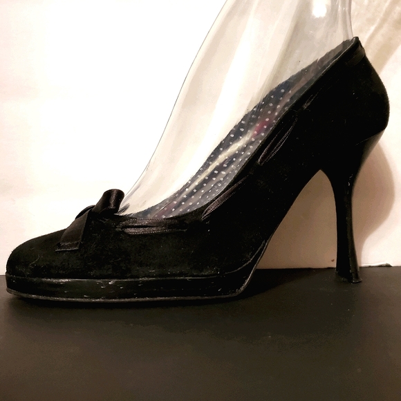 🖤EUC VNTG Adorable Black Suede Pumps w/ Ribbon Trim Size 8🖤 - Picture 10 of 16